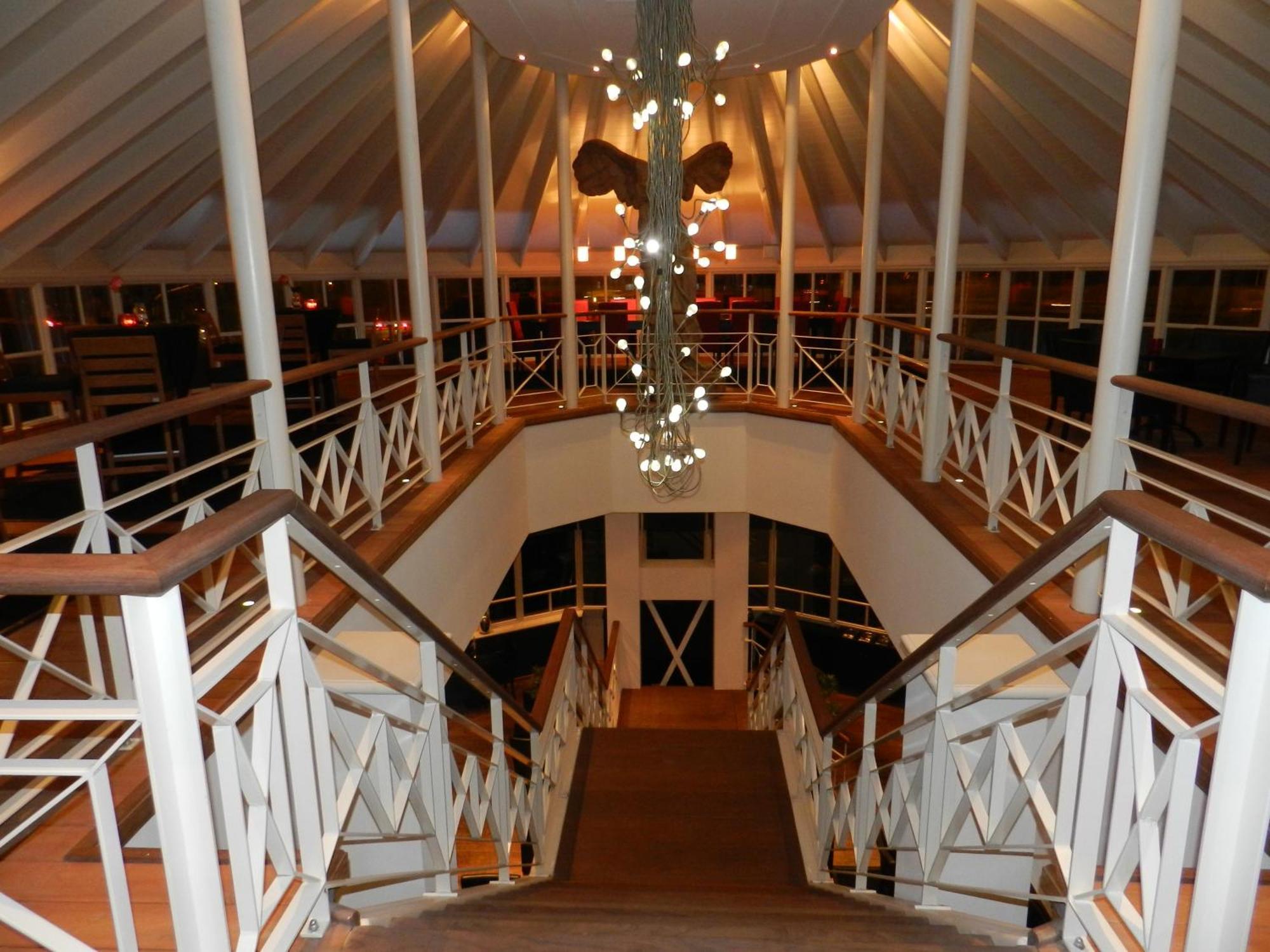 Van Der Valk Hotel Дронген Экстерьер фото